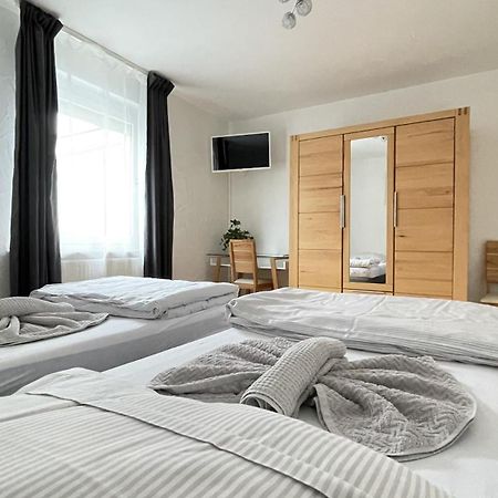 Fewo Reutlingen Heinestrasse Bagian luar foto