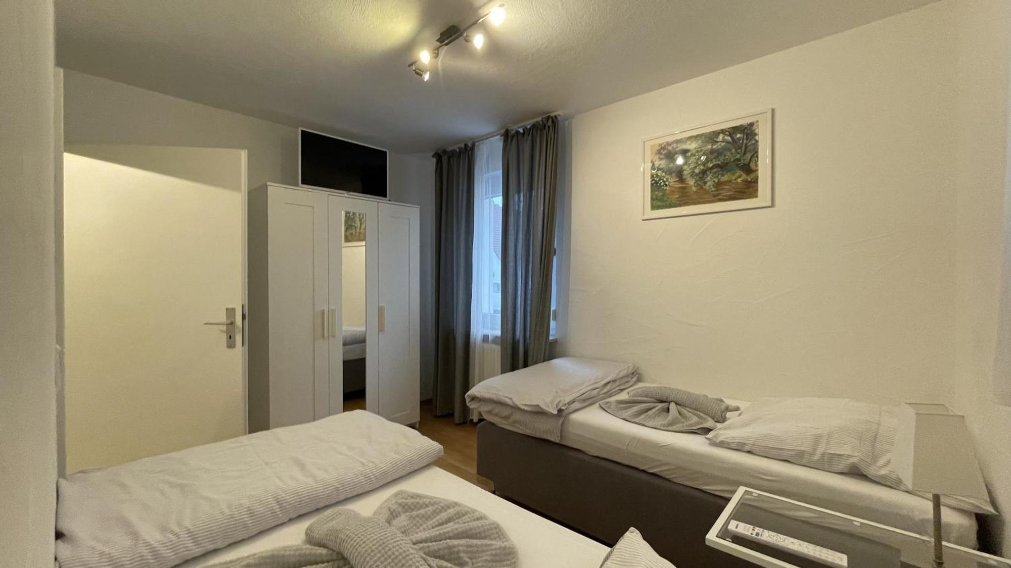 Fewo Reutlingen Heinestrasse Bagian luar foto