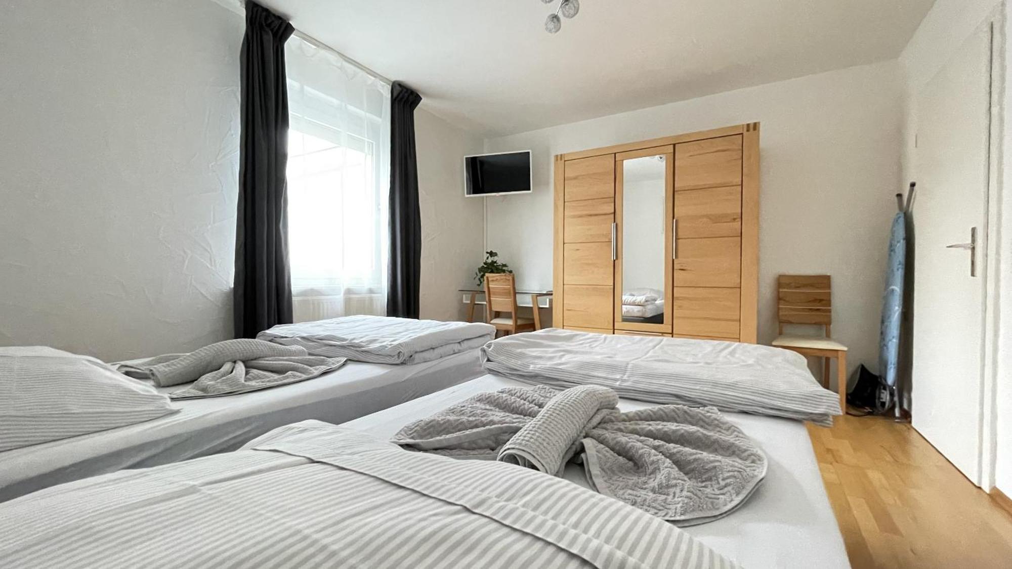 Fewo Reutlingen Heinestrasse Bagian luar foto